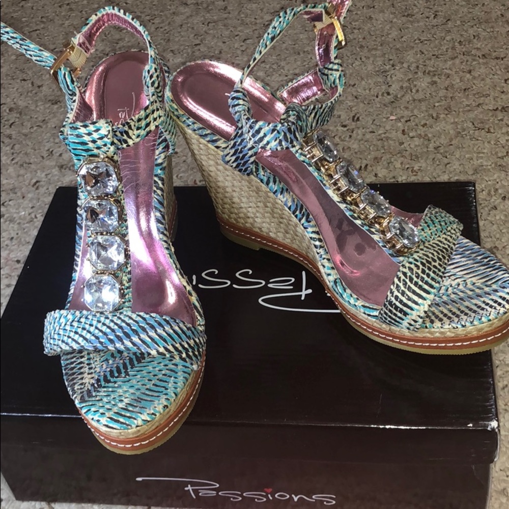 Passion wedges
